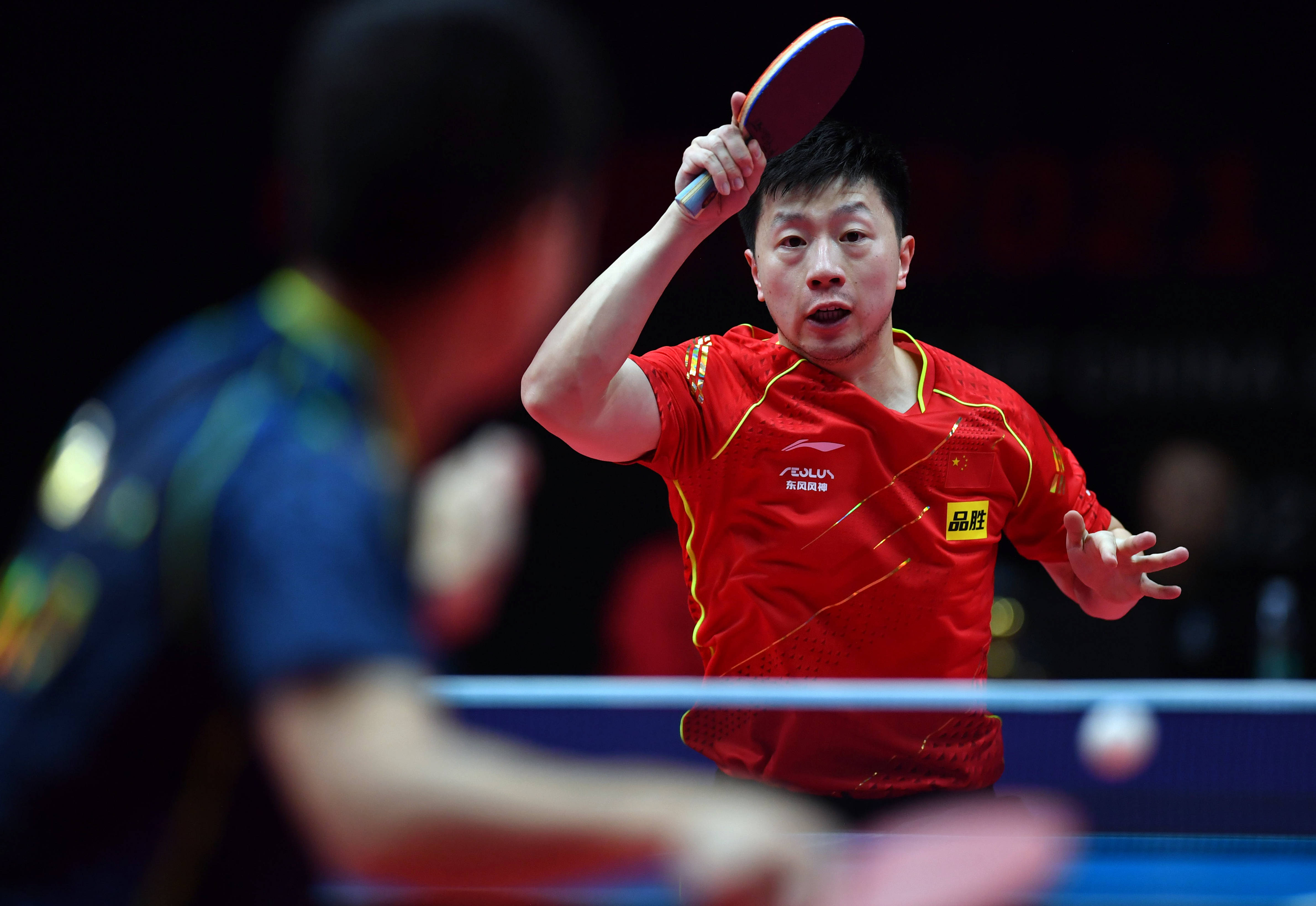 重心放在中 重心放在中