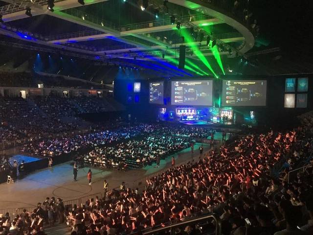 他善于通过 他善于通过