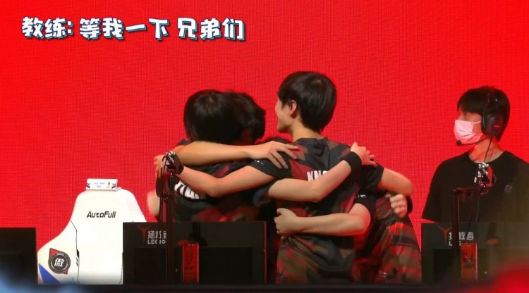 尽管有隔音 尽管有隔音